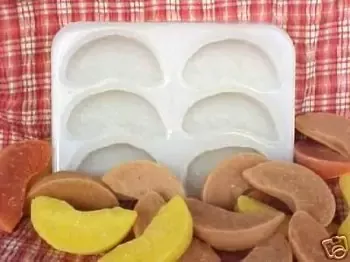Apple or Peach Slice Embeds 6 Cavity Silicone Mold 397