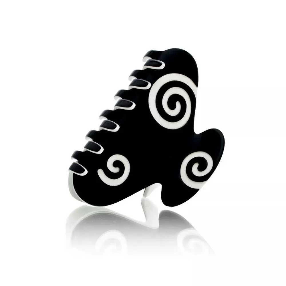 Caravan Twirl Black and White 4 Inch Claw Model No. 1179