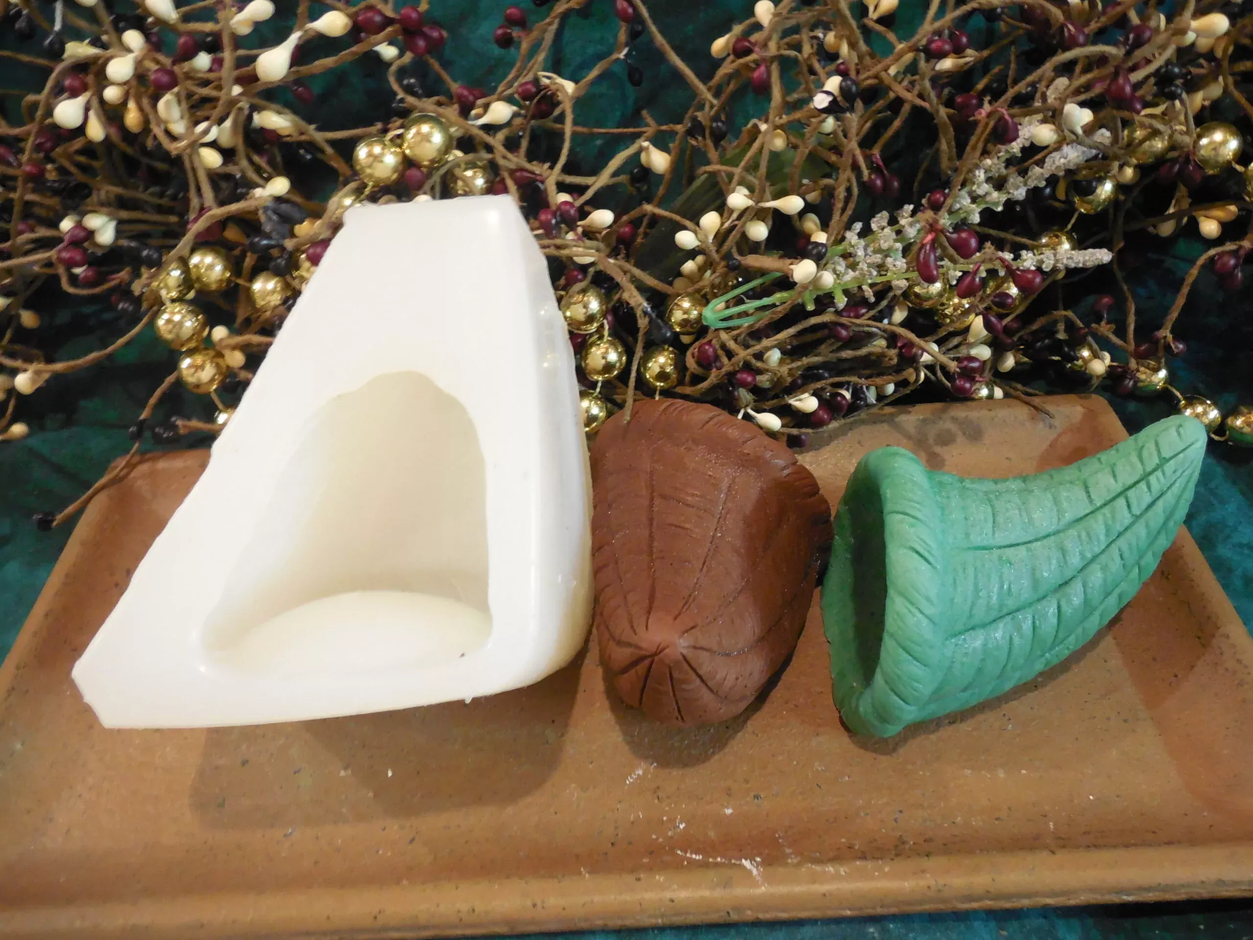 Cornucopia Small Soap 1 Cavity Silicone Mold 2405
