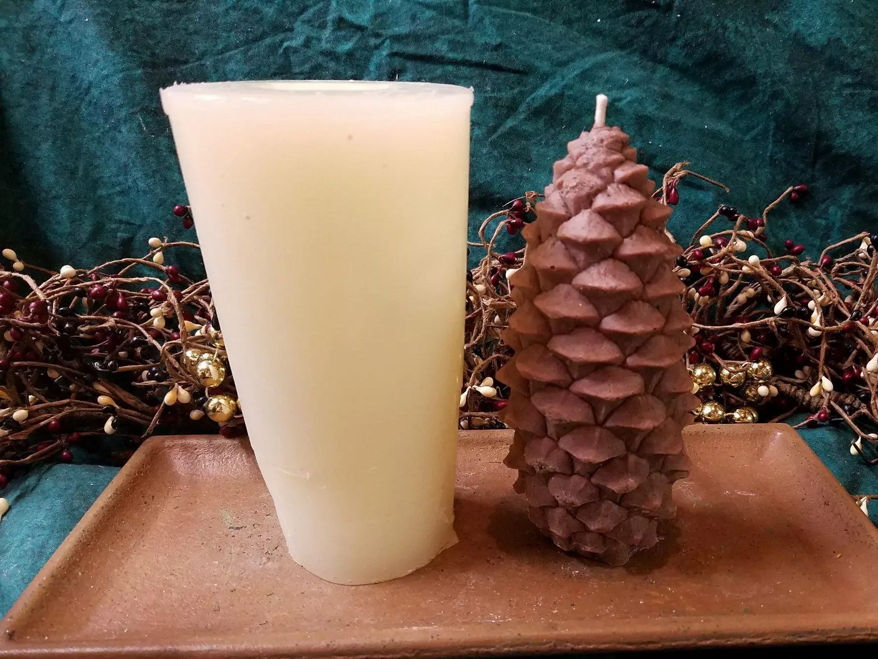 Dad’s Pine Cone Candle 1 Cavity Silicone Mold 1933