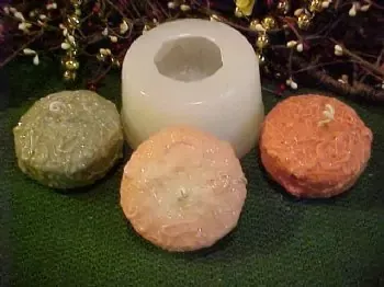 Drizzled Disc 4.8 oz. Floating Candle 1 Cavity Silicone Mold 1266