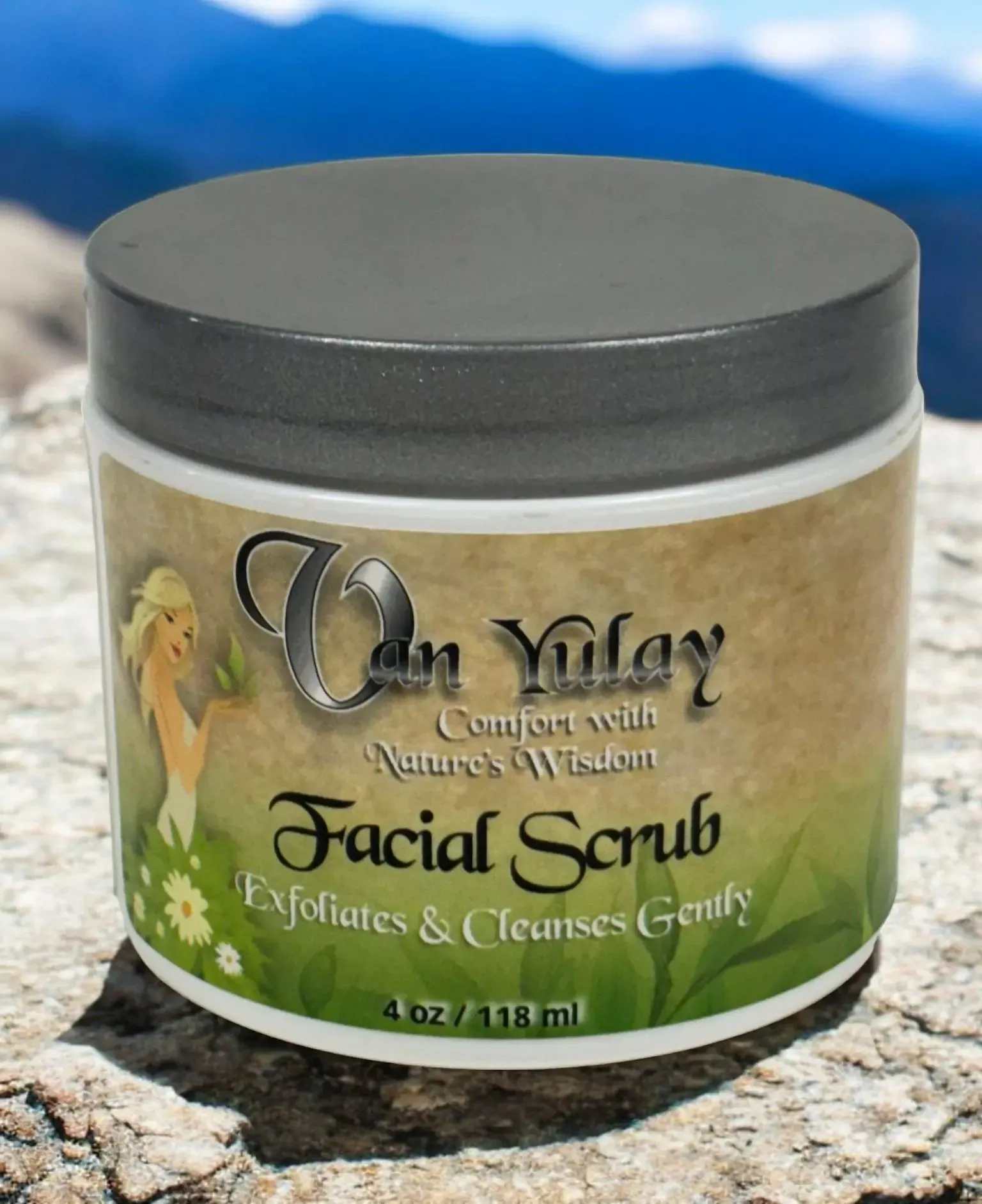 Facial Scrub Gentle and Exfoliating 4.oz