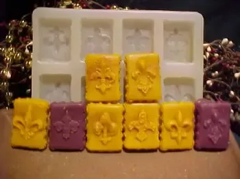 Fancy Fluer De Lis Tarts8 Cavity Silicone Mold 237