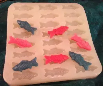 Fishes Mini Embeds 24 Cavity Silicone Mold 5083