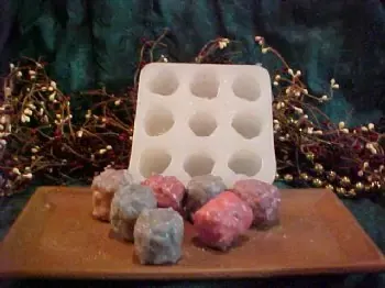 Grubby Small Tarts 9 Cavity Silicone Mold 5072
