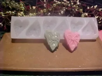 Heart Gift Embeds 6 Cavity Silicone Mold 565