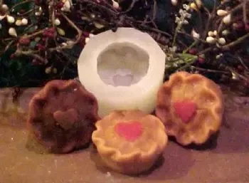 Heart Prim Pie Tart 1 Cav Silicone Mold 1880
