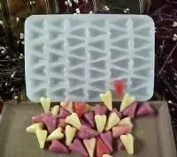 Hearts Mini Mini Embeds 46 Cavity Silicone Mold 199