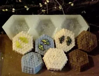 Honeycomb Bee Tarts 3 Cavity Silicone Mold 573
