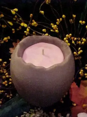 Huge Cracked Egg Candle 1 Cavity Silicone Mold 1794