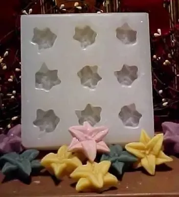 Lily Flower Tarts 9 Cavity Silicone Mold 355