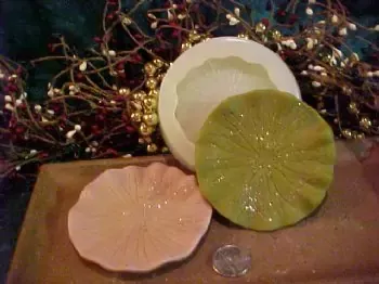 Lily Pad Floater 1 Cavity Silicone Mold 2092