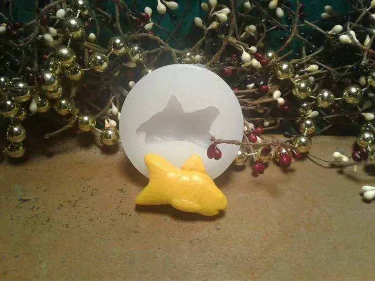 Little Fishy 1 cavity Silicone mold2552