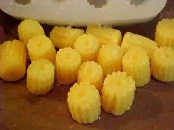 Mini Corn Chunk Embeds 16 Cavity Silicone Mold 775