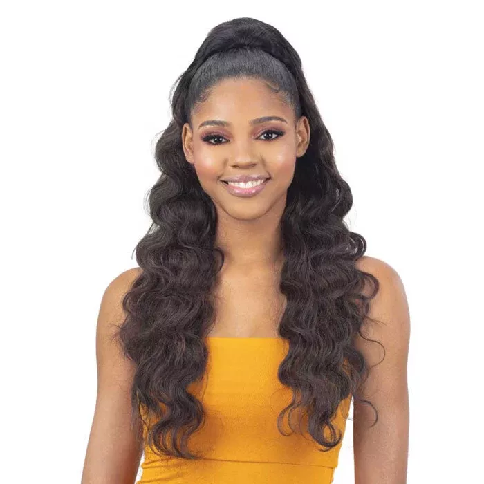 Model Model Gardenia Drawstring Ponytail - PALM WAVE 26"