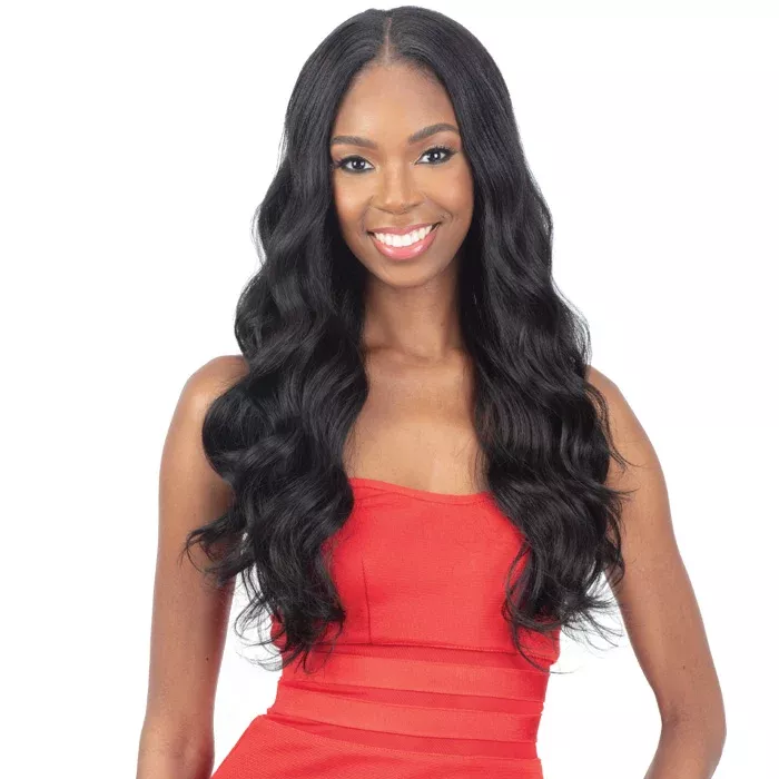 Model Model Gardenia V Part Wig - V-TORIA
