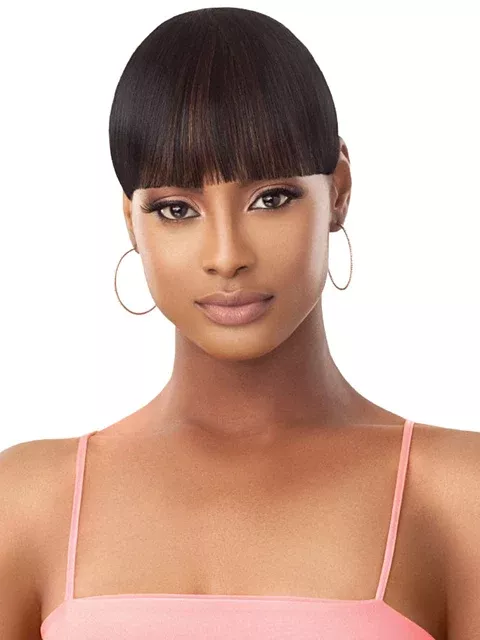 Outre Pretty Quick Premium Synthetic Bun – CLASSIC BLUNT BANG