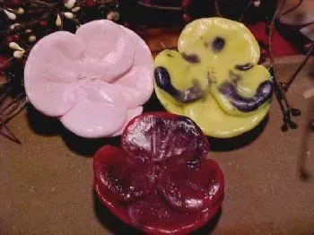 Pansy Floater 1 Cavity Silicone Mold 1901