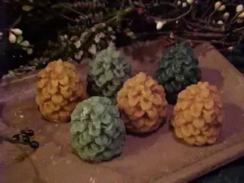 Pine Cone or Tree Mini Embed 1 Cavity Silicone Mold 1105