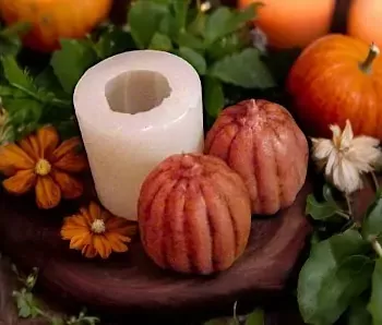 Pumpkin Silicone Mold Votive 3.7 oz. 1 Cavity 1164