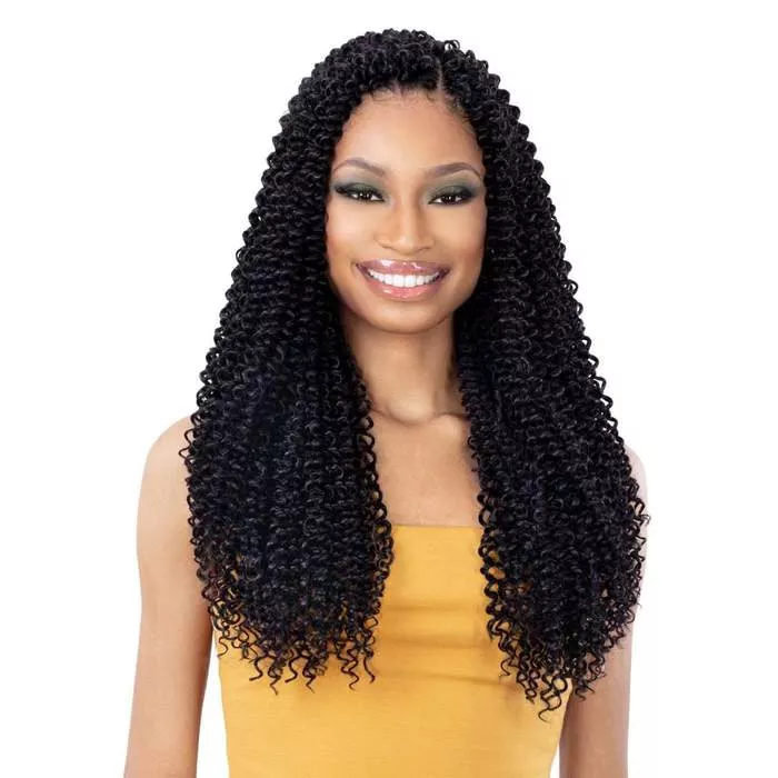 SHAKE-N-GO FREETRESS CROCHET BRAID 3X PACIFIC CURL 18 "