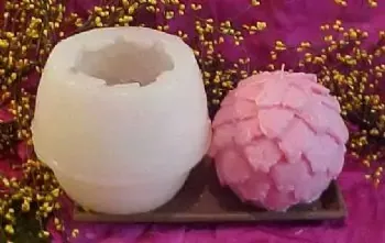 Small Leaf Ball Candle 1 Cavity Silicone Mold 3018