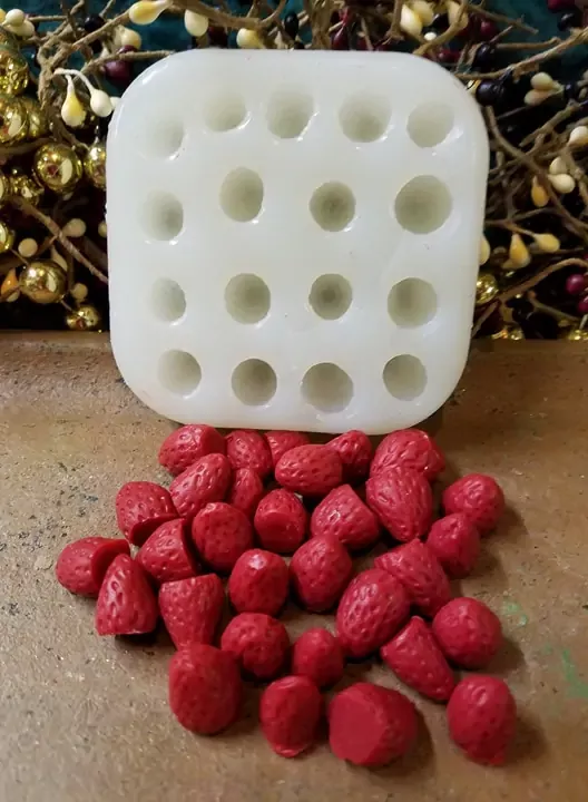 Strawberry Mini Embeds 17 Cavity Silicone Mold 898