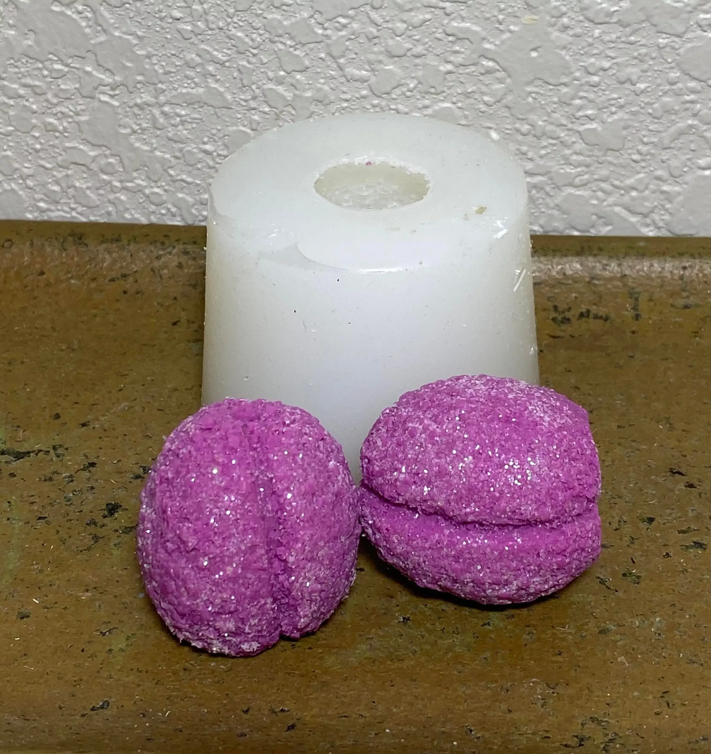 Sugar Whole Plum Embed 1 Cavity Silicone Mold 01