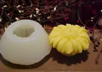 Sunflower Floater 1 Cavity Silicone Mold 1909