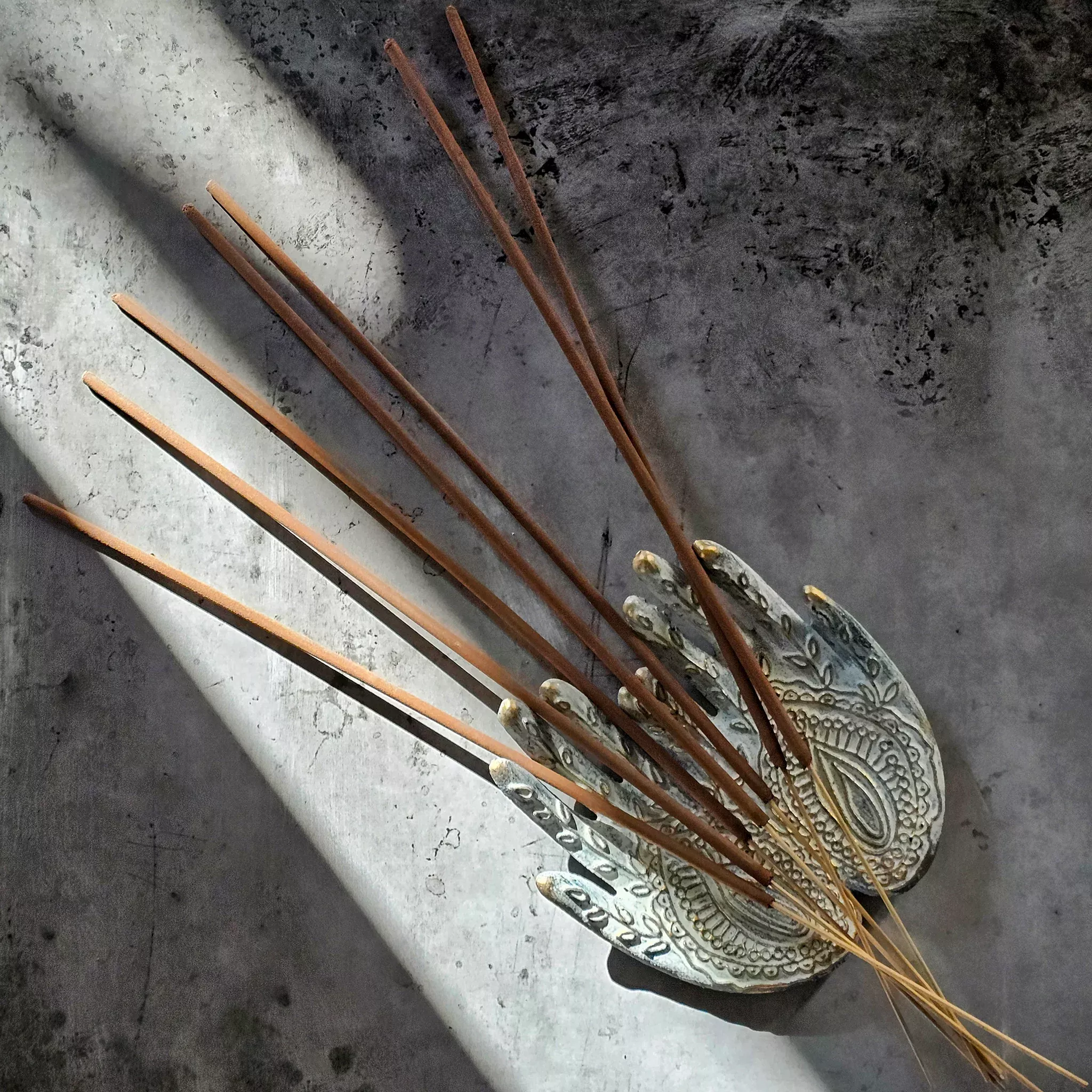 Unscented Incense Sticks – 19″ Brown