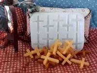 Wooden Cross Embeds 10 Cavity Silicone Mold 209