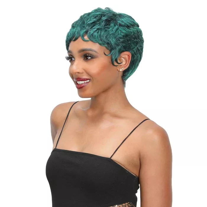 Zury Sis Free-Flowing Full Wig – FW-MABEL